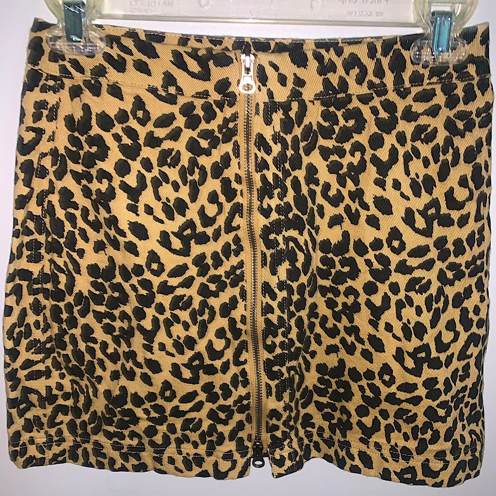 Alter’d State | Front Zipper, Cheetah Print Skirt | Size: Small